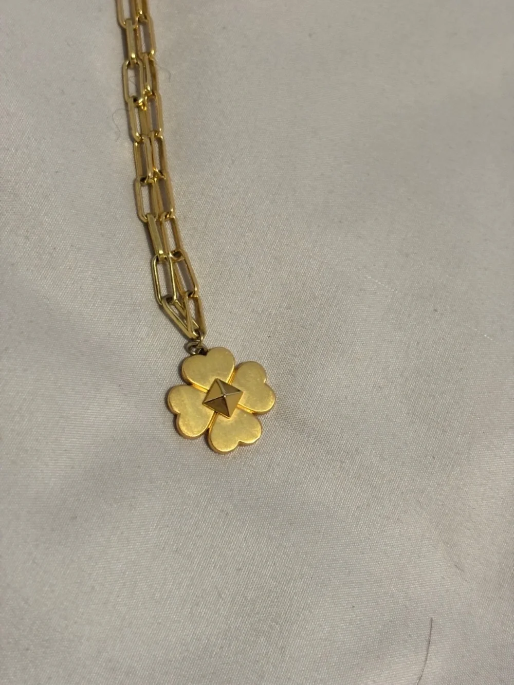 Kate spade- spade flower necklace
